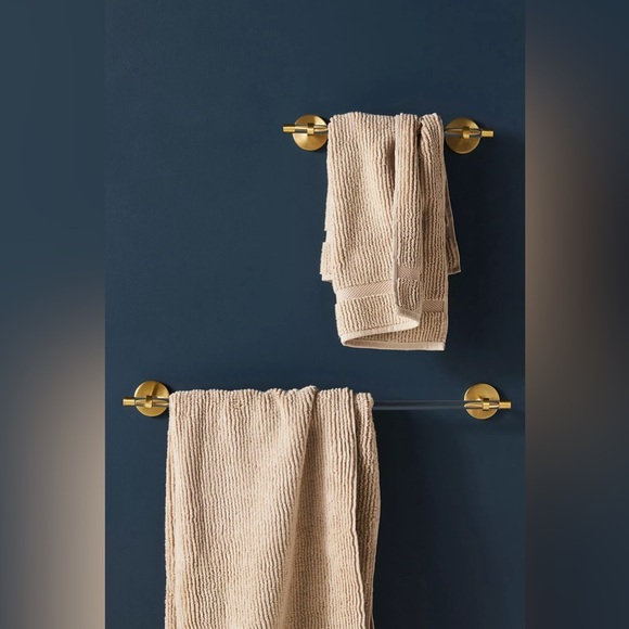 Anthropologie MIKAYLA LUCITE TOWEL BAR Style No. 54380977 Color: BRONZE